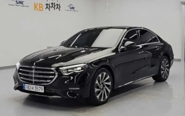 수원중고차매매 E-클래스 W214 E300 4MATIC 매물 사진 15 - 2025/09 21,892km