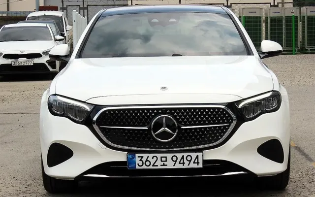 수원중고차매매 E-클래스 W214 E200 매물 사진 15 - 2025/12 6,070km