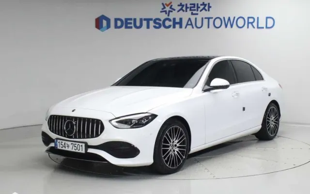 수원중고차매매 C클래스 W206 C300 4MATIC 아방가르드 매물 사진 16 - 2024/03 12,193km